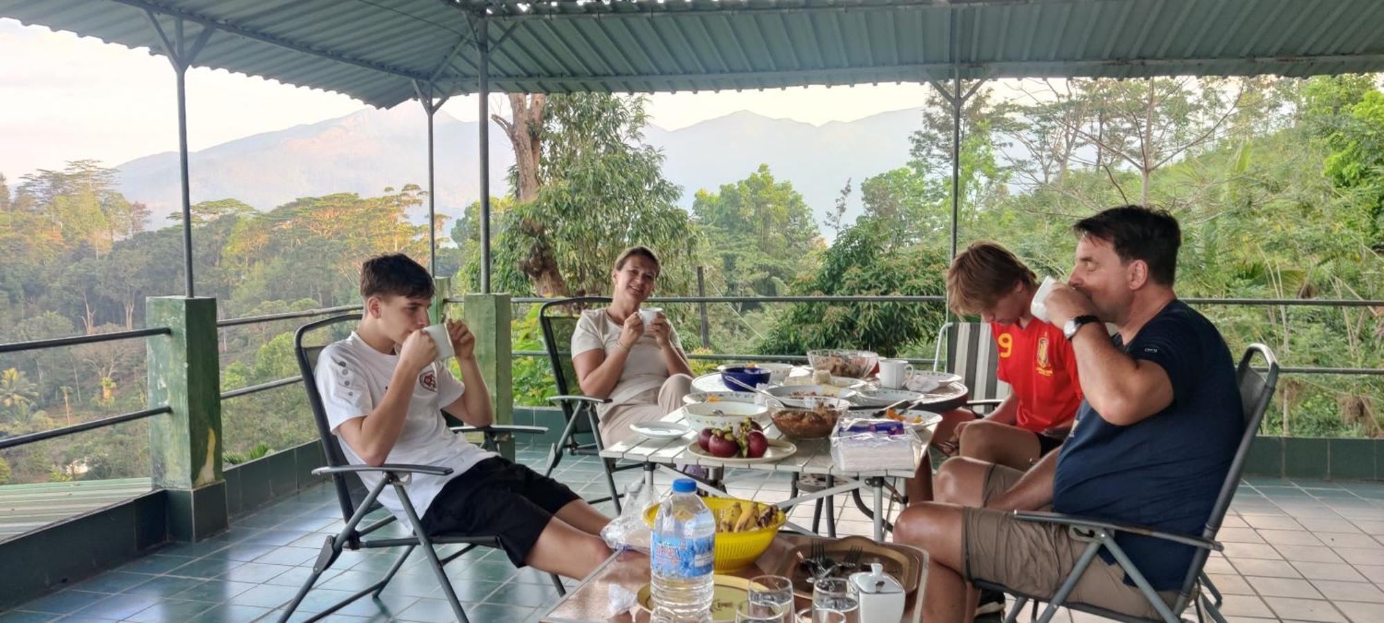 Rohana Estate Lodging & Camping Канди Экстерьер фото